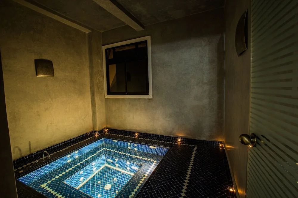 Villa Koutoubia, jardin luxuriant, piscine et spa