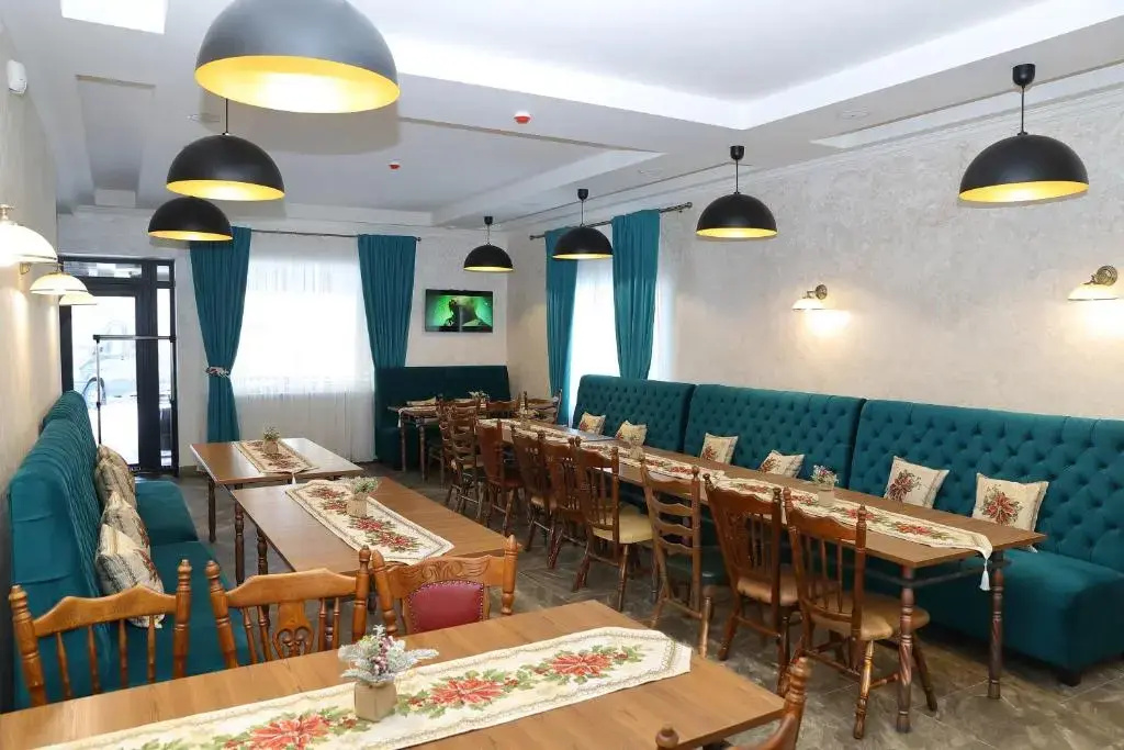 Lastivka Guest House
