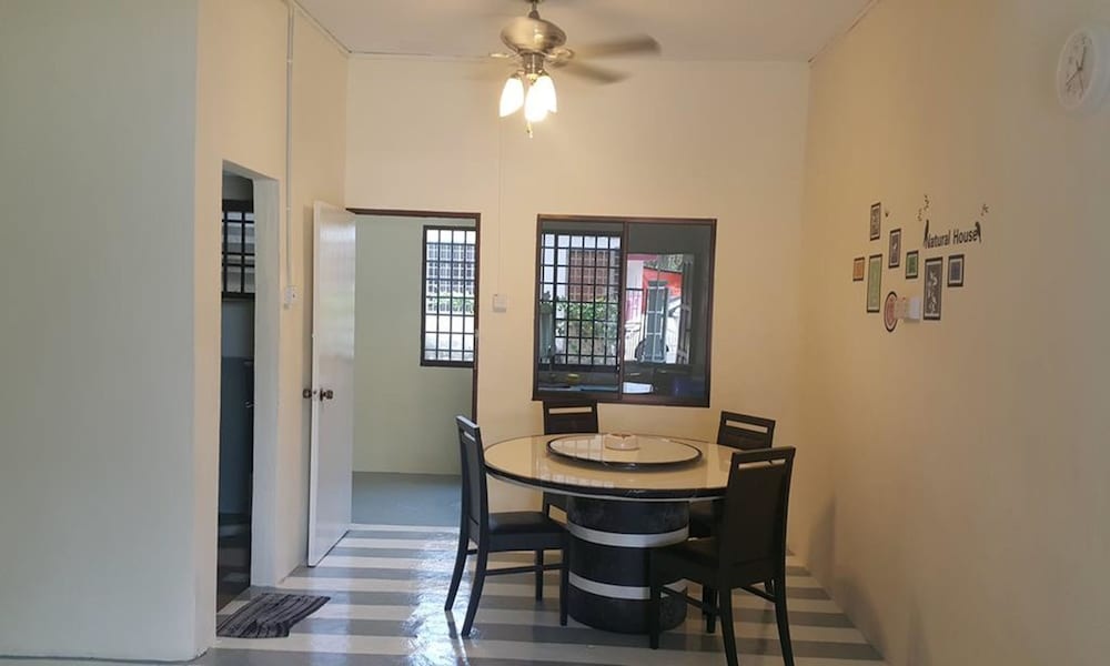 N&T Budget Homestay
