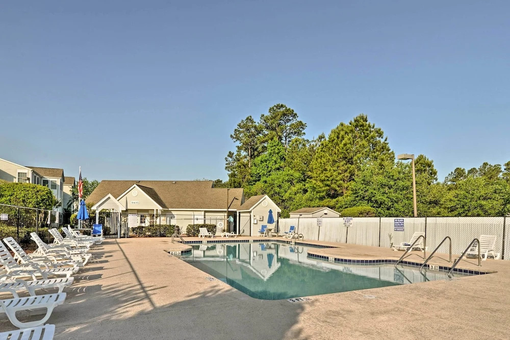 2 Mi to Shore: Surfside Beach Condo w/ Pool Access