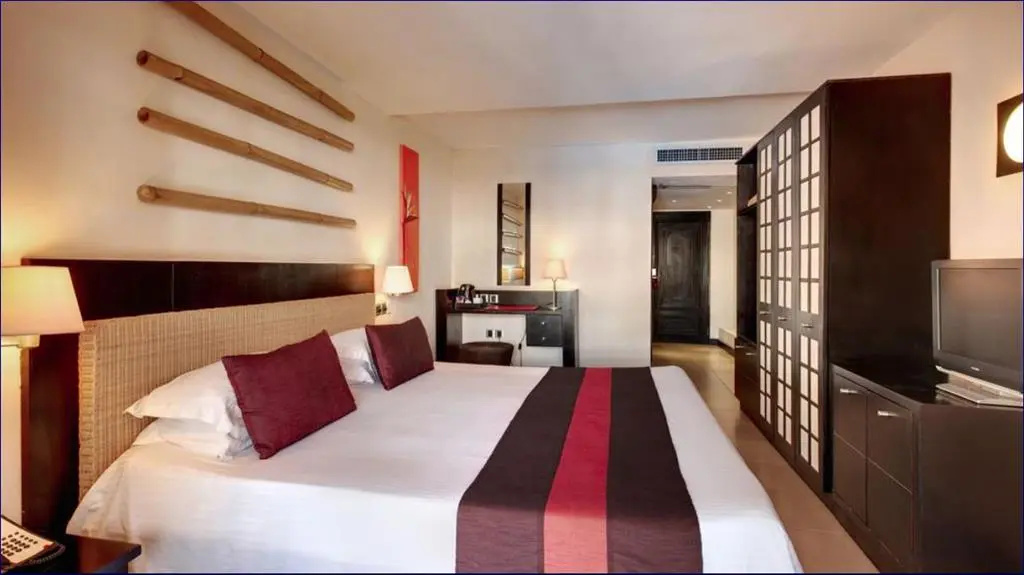 Pearl Beach Hotel
