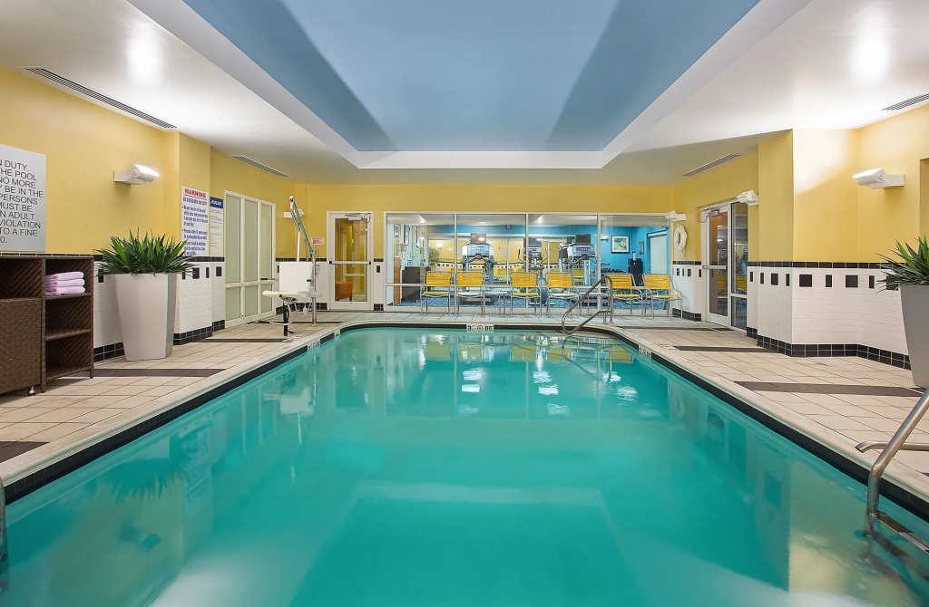 Fairfield Inn & Suites by Marriott Louisville East