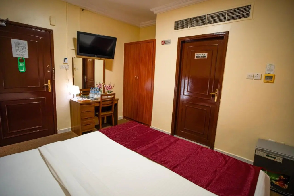 Al Karnak Hotel