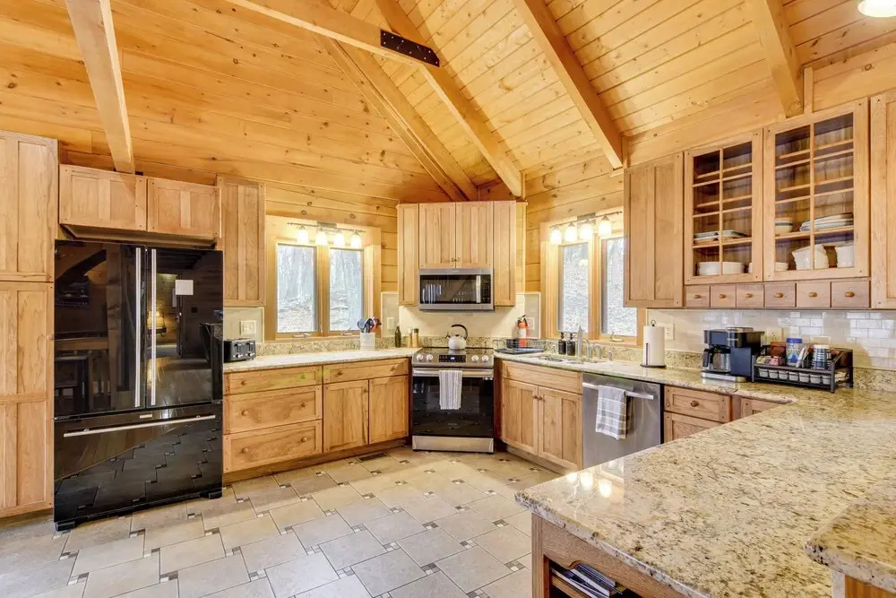 1 Mi to Slopes! Family-friendly Massanutten Cabin