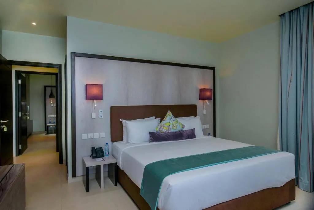Aura Suites