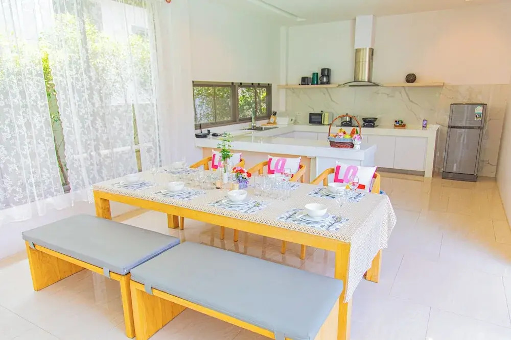 Alhambra Pool Villas & Pool Access Rooms