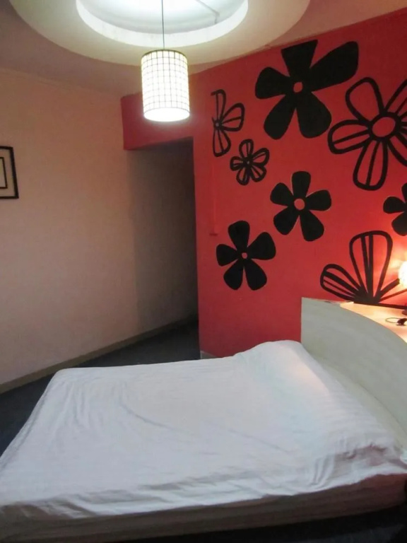 Guangzhou Lingnan Home Chain Apartment University Town