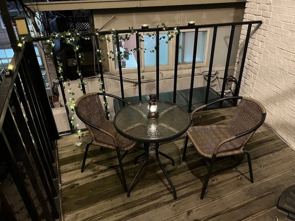 Jnineguesthouse