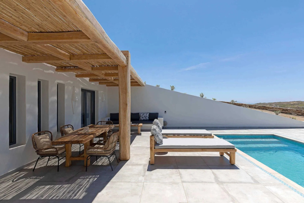 La Grande Vue-Private hilltop villas with private pools