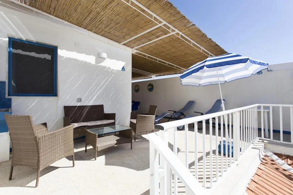 House With 2 Bedrooms in Donnalucata, With Furnished Terrace and Wifi Near the Beach