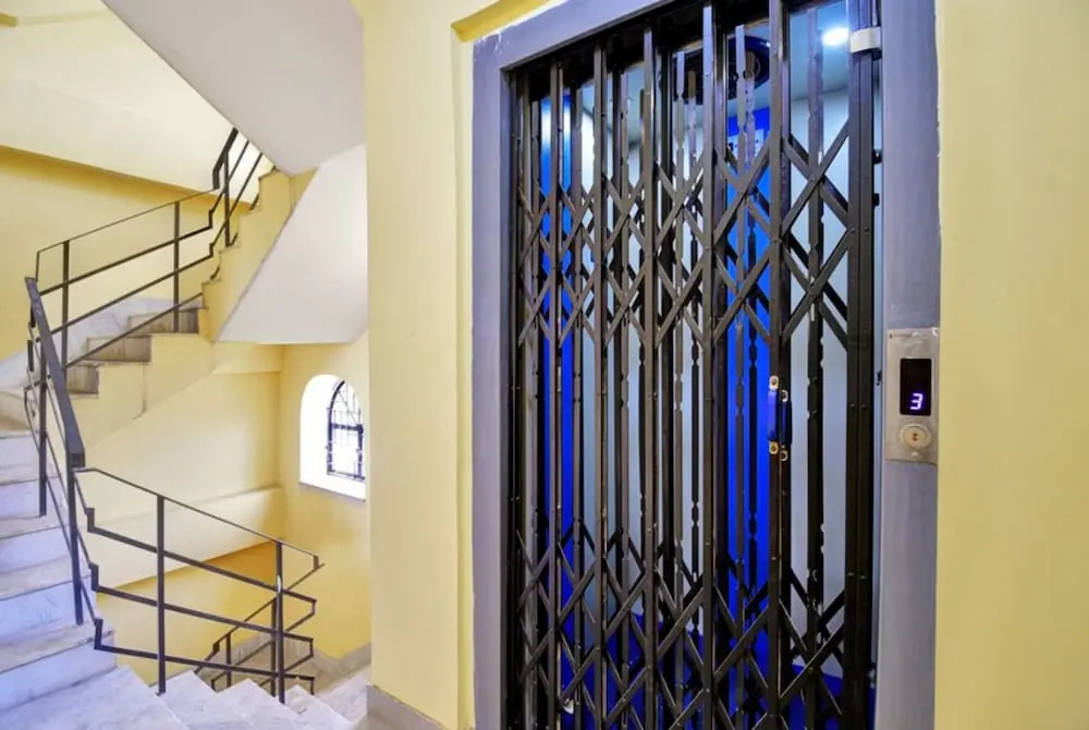 Hotel O Shree Near Akankha More