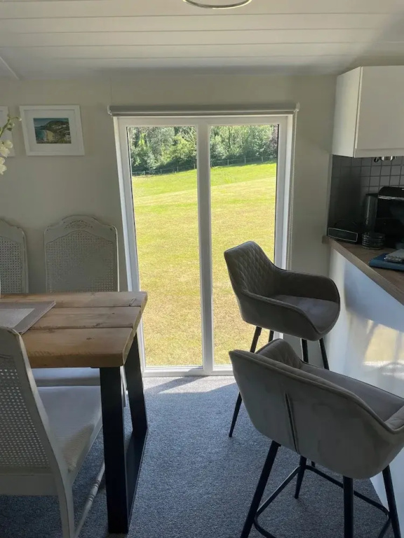 Private Chalet in New Quay With Stunning Views
