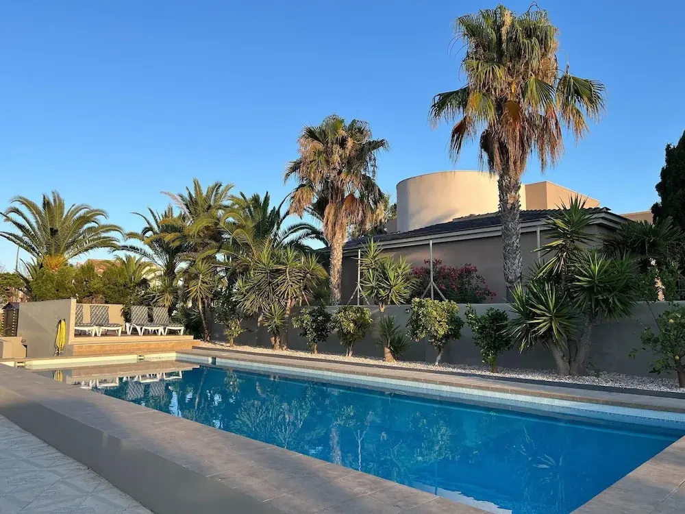 Pleasant Studio House in Front of the Beach