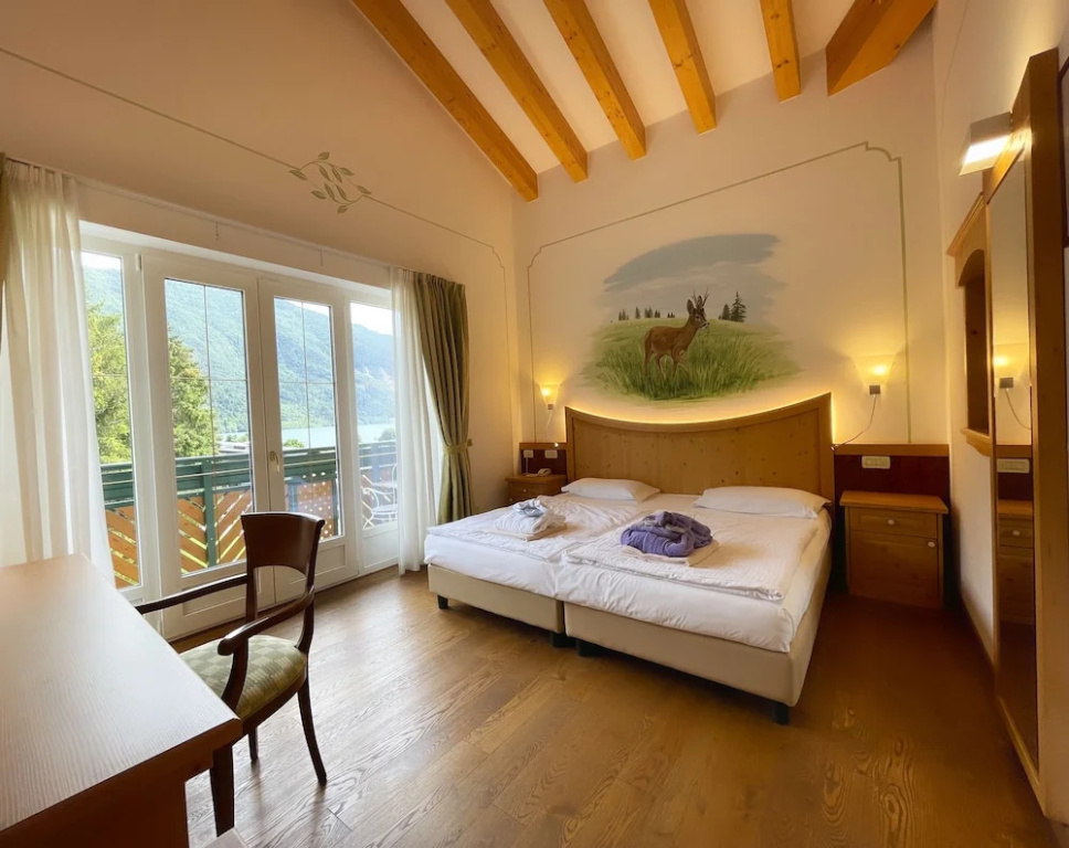 Alledolomiti Boutique Lake Hotel