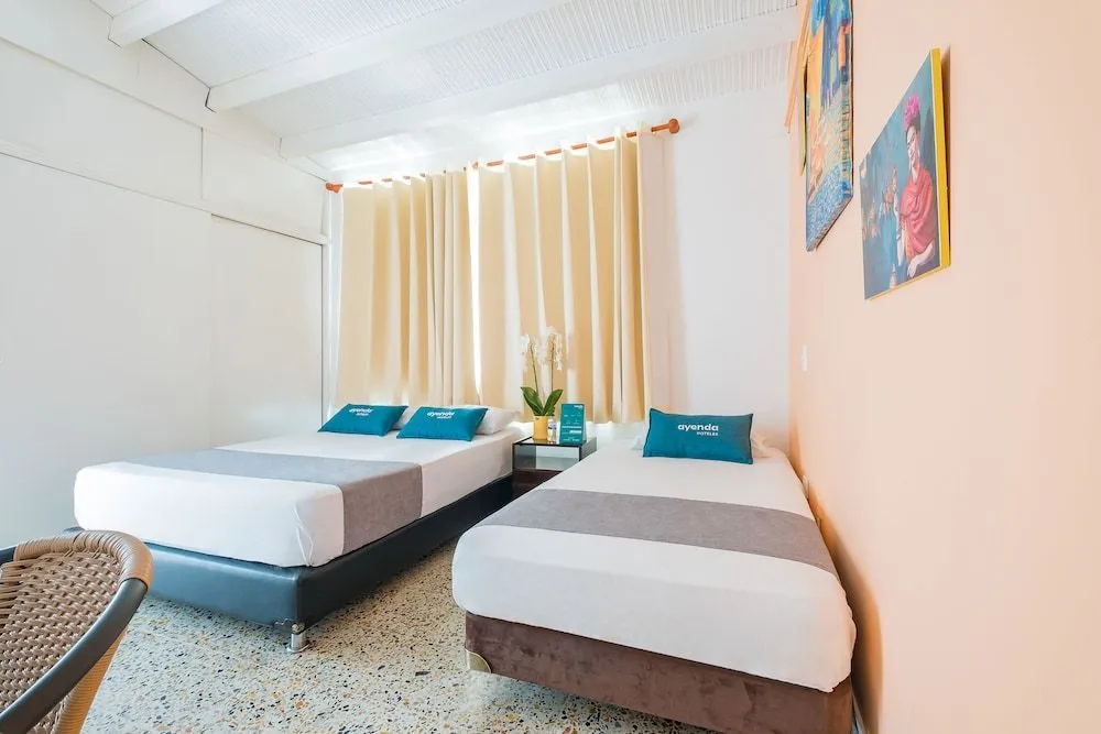 Casa de Pinos Hotel