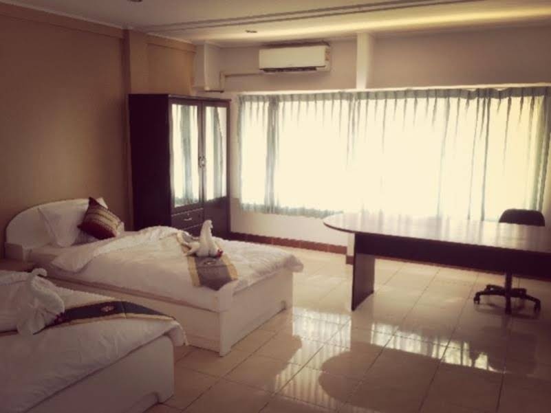 Zhong Hua Inn