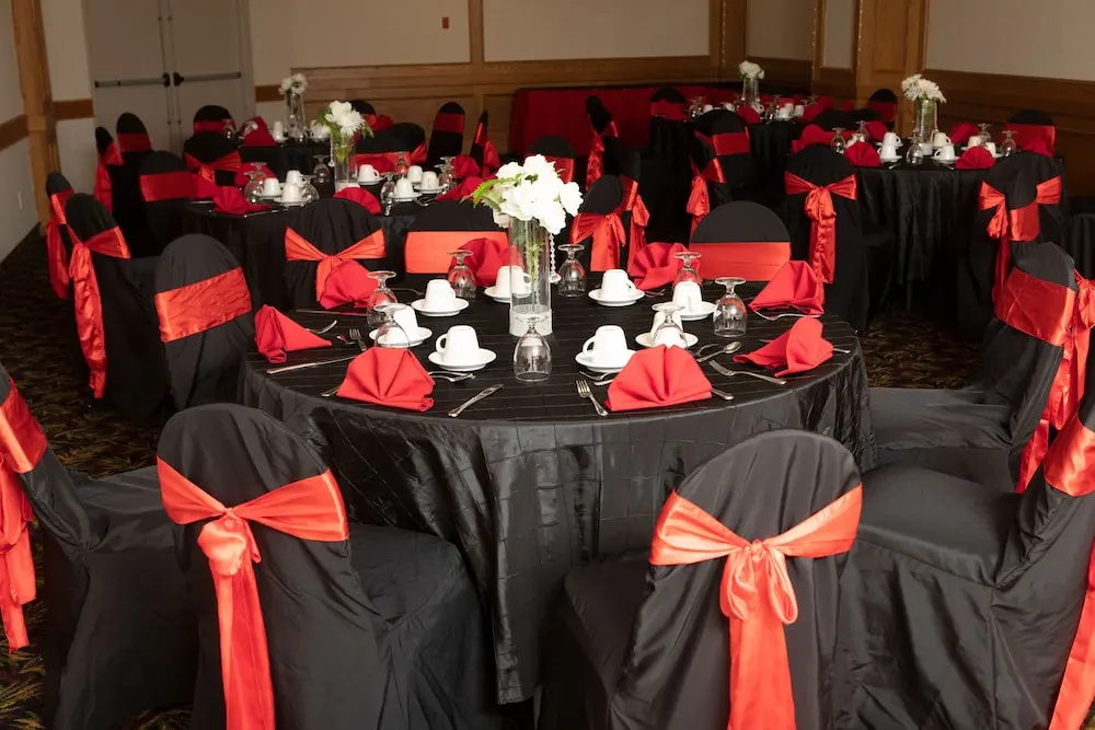 Continental Inn & Suites