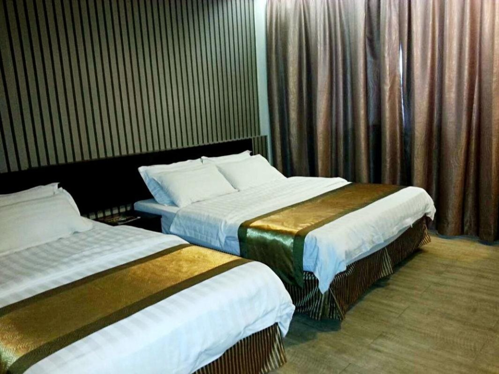 Goldenhill Hotel