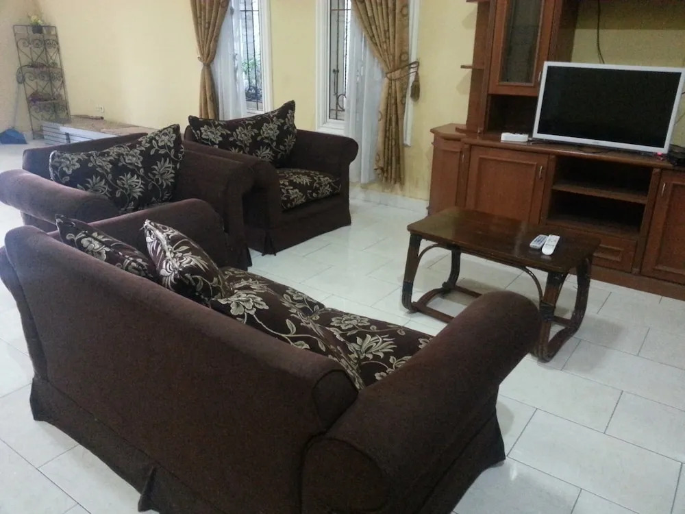 Villa Kota Bunga Teratai