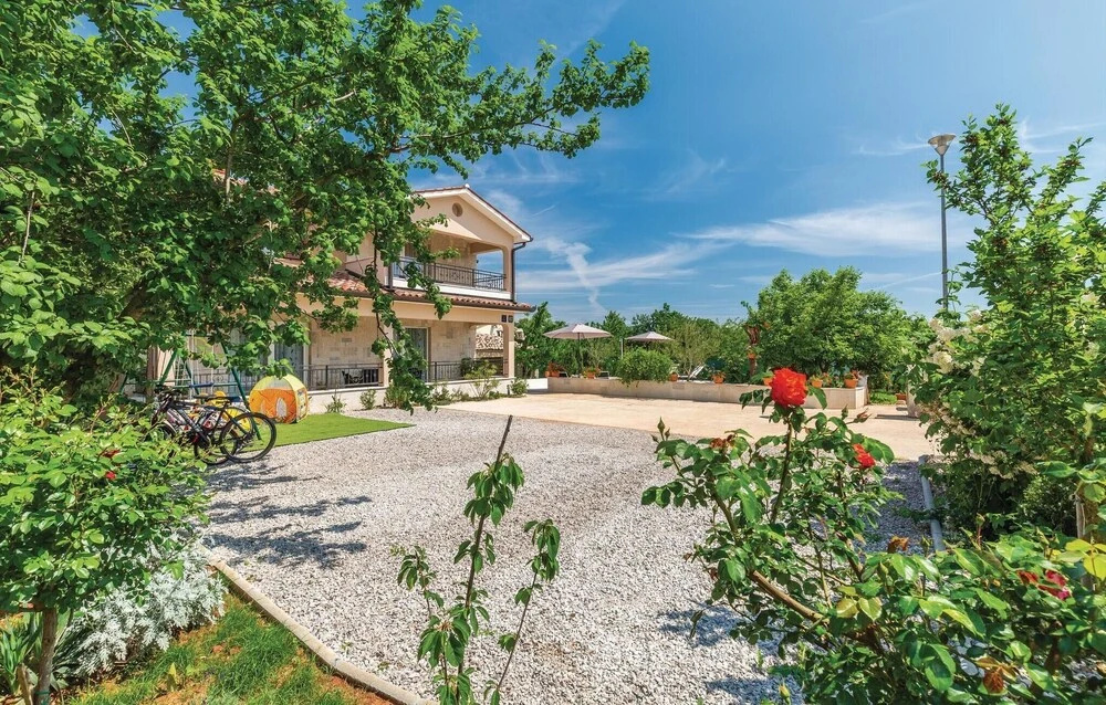Awesome Home In Nedescina With Kitchen