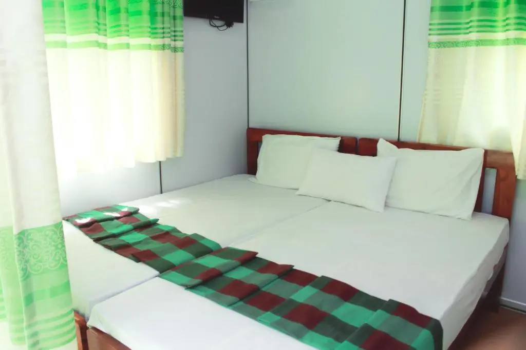 Birds Paradise Inn