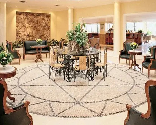 Metropolitan Capsis Holiday Club