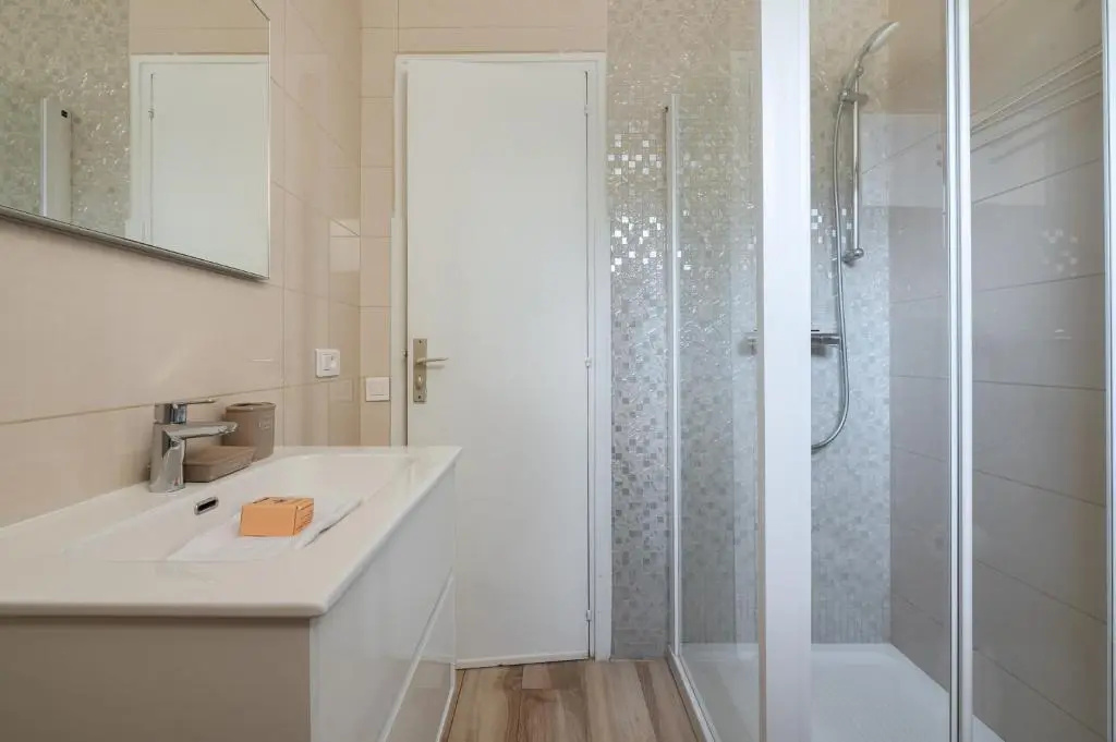 Cosy Studio Soleia, 50m from sea side