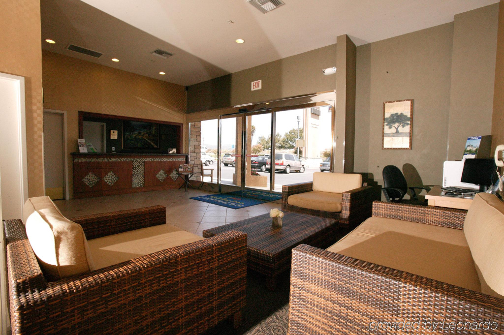 Holiday Inn Express Hotel & Suites Ventura Harbor by IHG