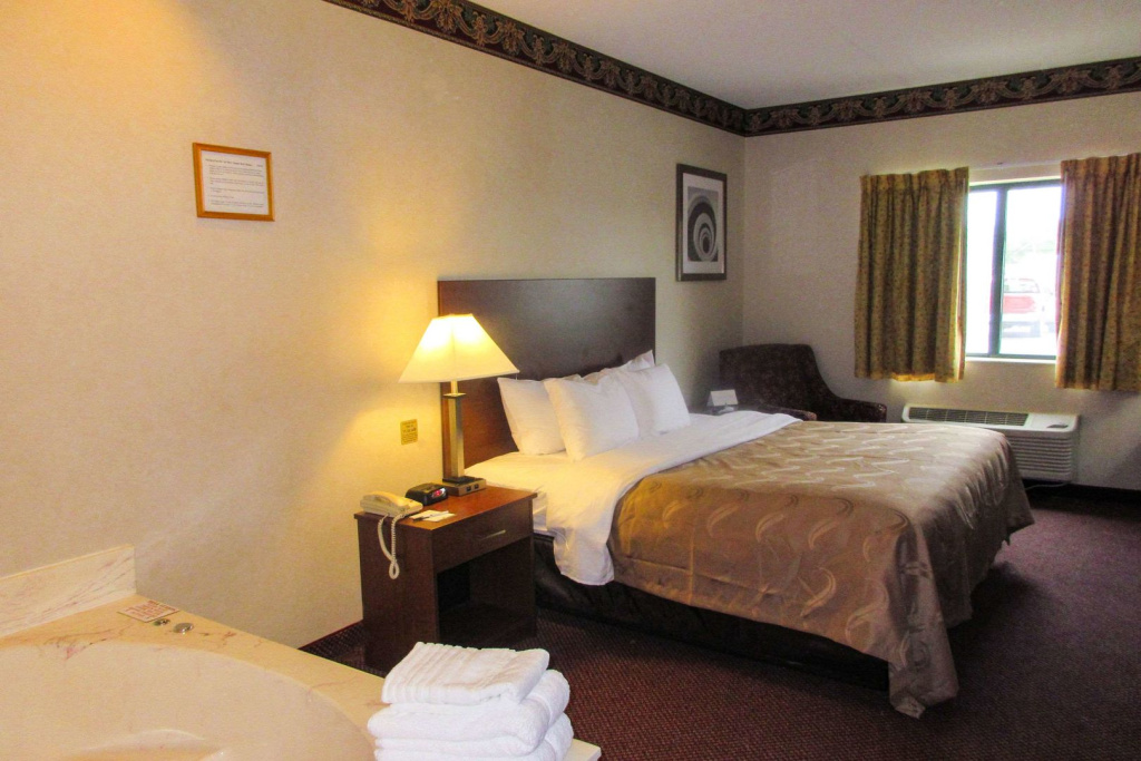 Quality Inn Sawyer