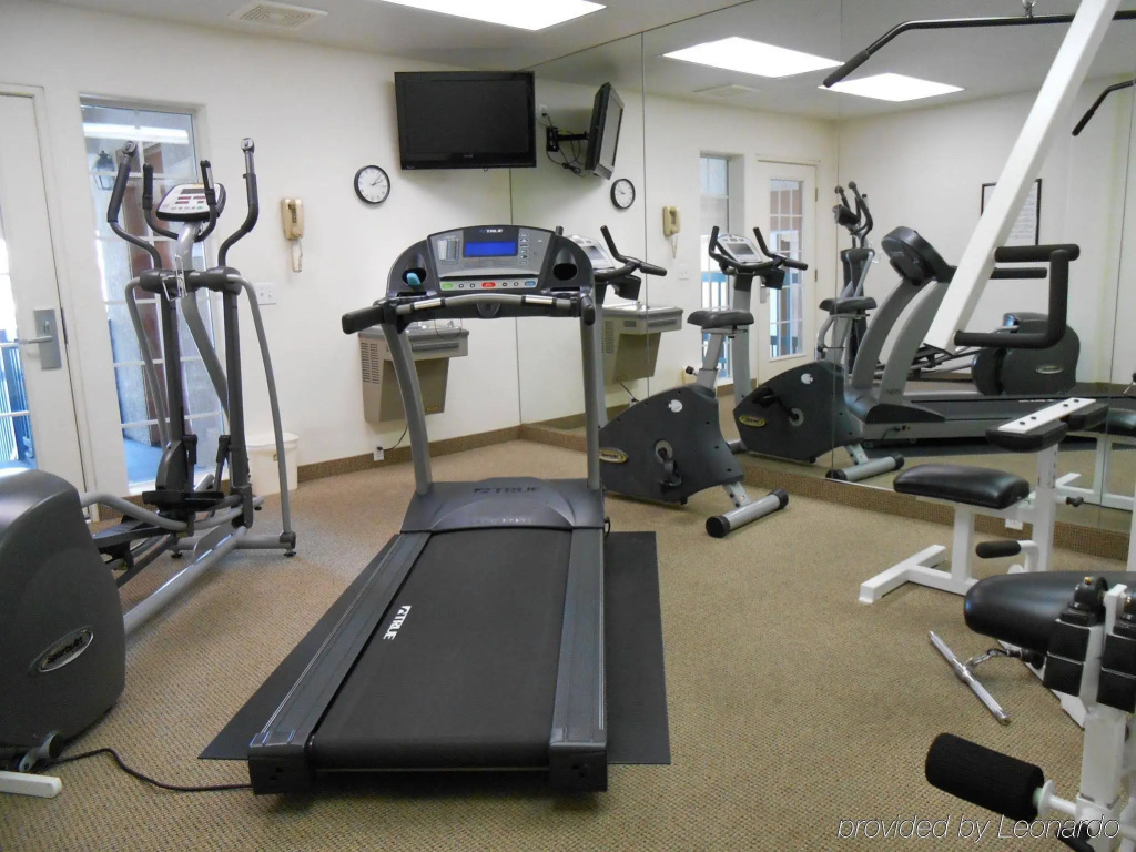 Best Western Plus A Wayfarer's Inn & Suites