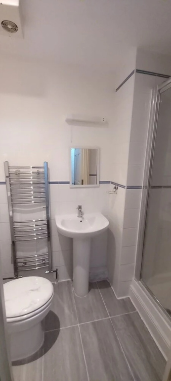 2 Bedrooms & 2 Bathrooms Apartment With an Ensuite