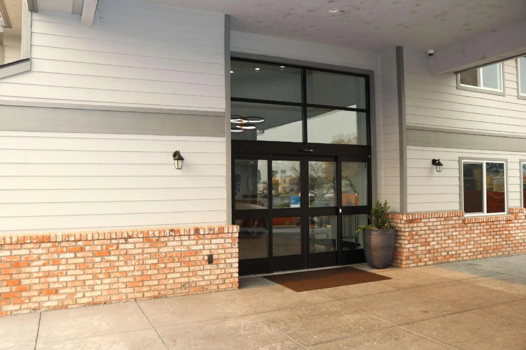 Antioch Inn and Suites