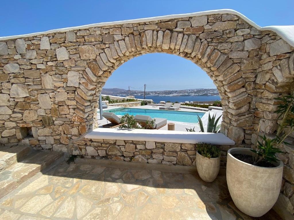 Villa DM Mykonos 14 guests Private Pool