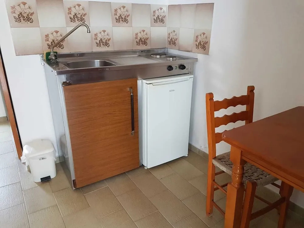 Family run 2 bed Studio Apartment 1