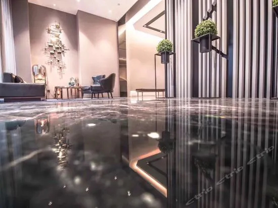 Home Inn Chongqing Jiefangbei Xiaoshizi Metro Station