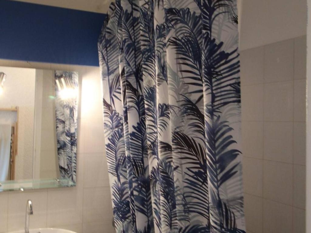 Appartement Royan, 1 pièce, 3 personnes - FR-1-494-67