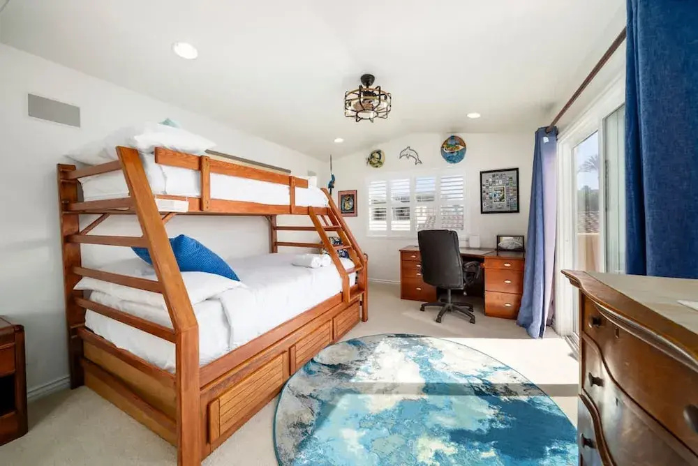 Hot Tub Ocean Views 3 Bedroom Private Home