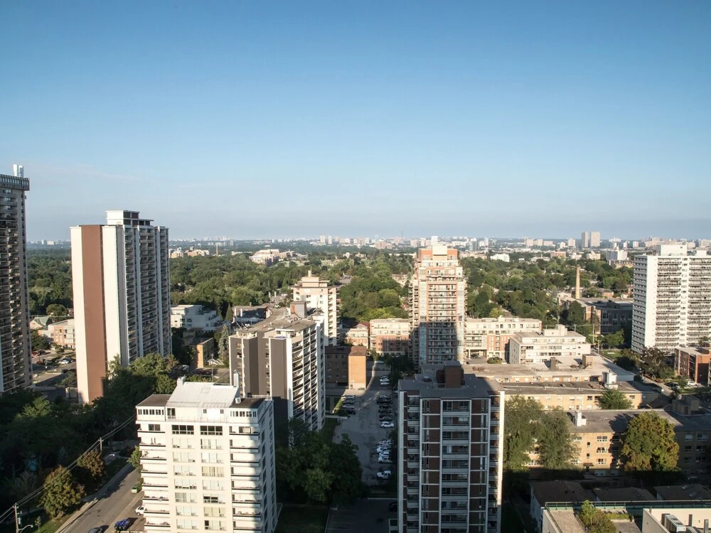 Modern 2 Bedroom Yonge and Eglinton Condo