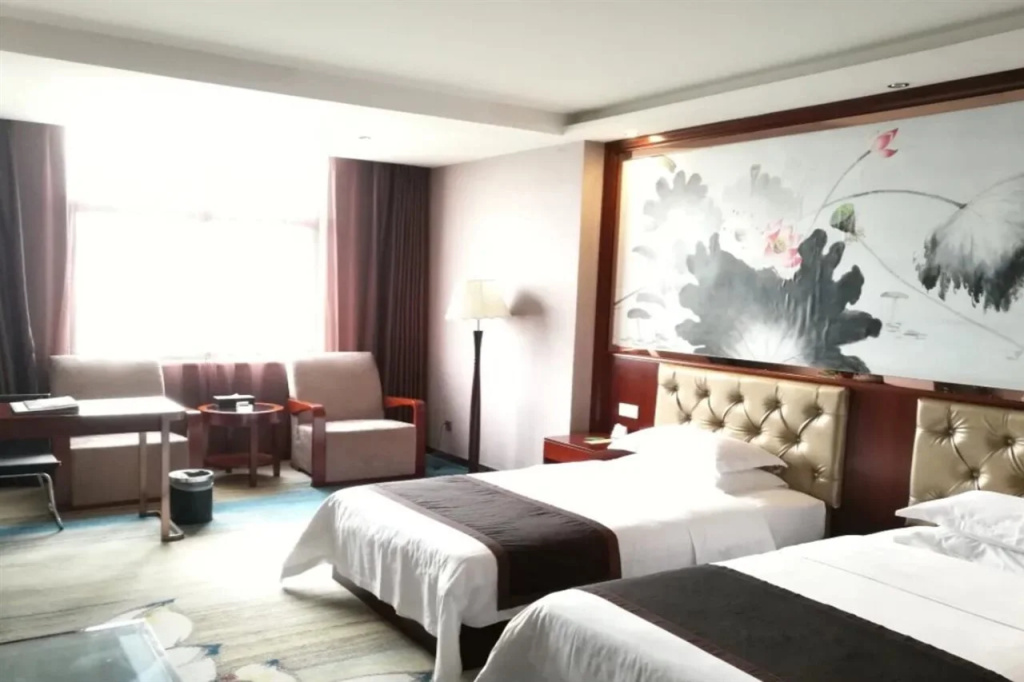 Fugang Hotel(Xuchang College High Speed Rail East Station Store)