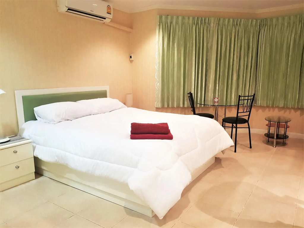 Cozy Studio Near Jomtien Beach - Thip Condotel - Walk to the Sea