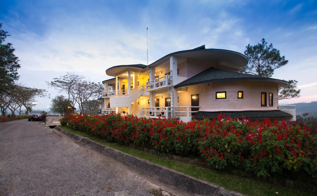 Imperial Phukaew Hill Resort
