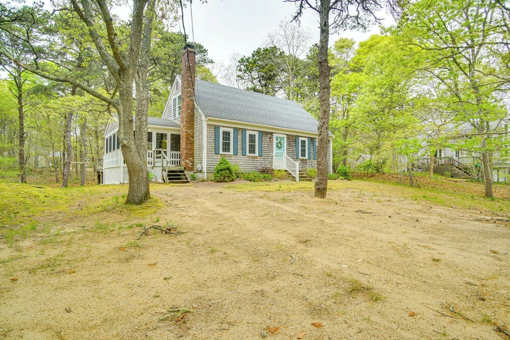 1/2 Mi to Cooks Brook Beach: Cozy Cape Cod Retreat