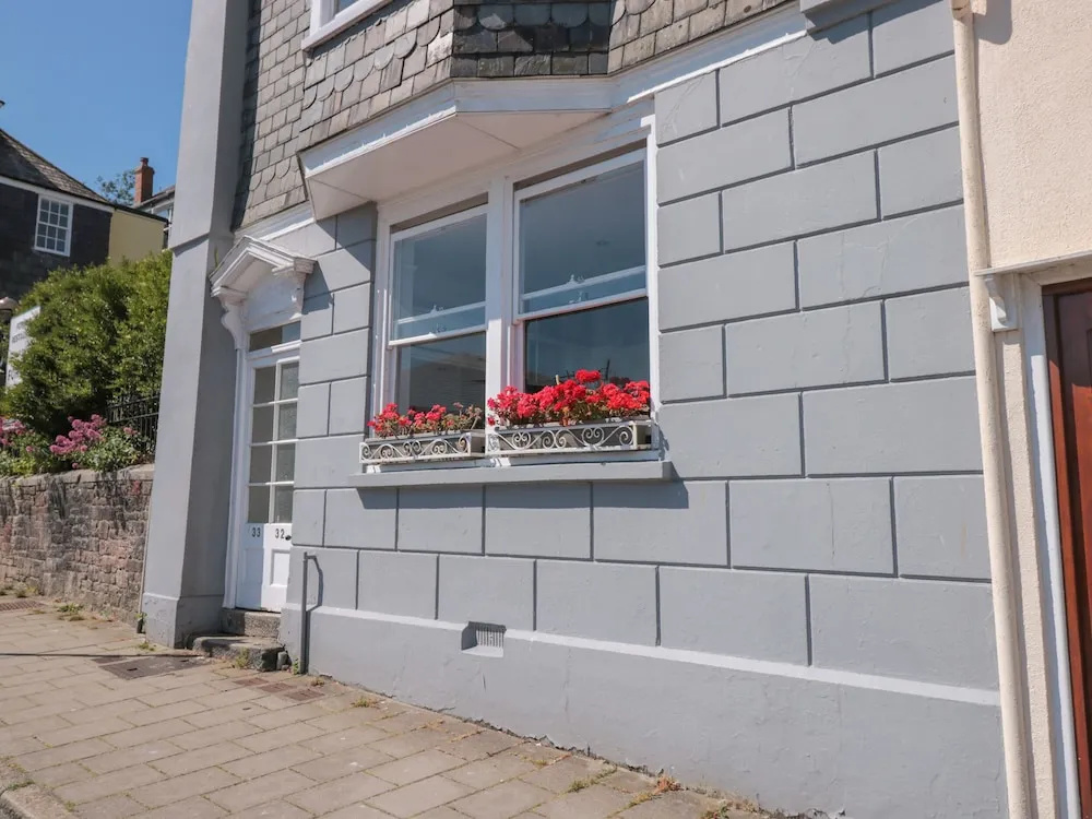 32 Newcomen Road (Flat 1)