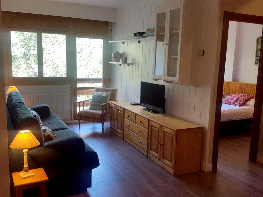 Apartment with 2 bedrooms in El Tarter with wonderful mountain view balcony and WiFi