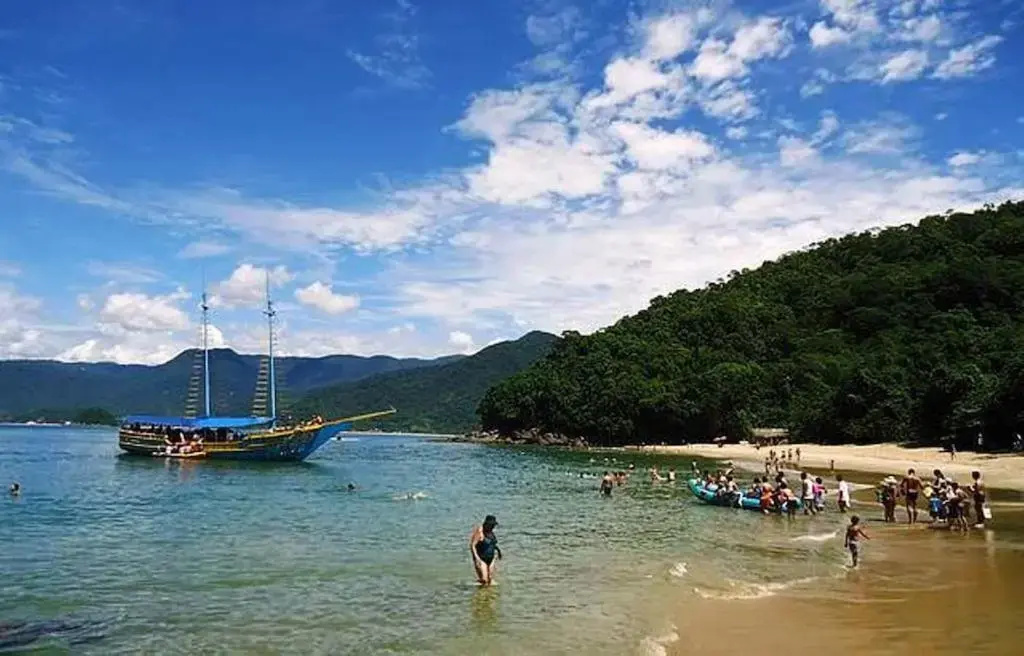 Casa 4Quartos-2 suites com Ar condicionado -Condominio Mar Verde- Piscina Privativa-Próx Praia da MOCOCA !! Próx à divisa com UBATUBA !!!