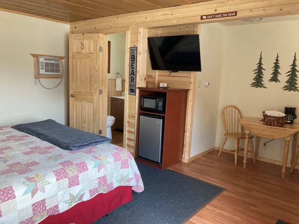 Bearadise Motel