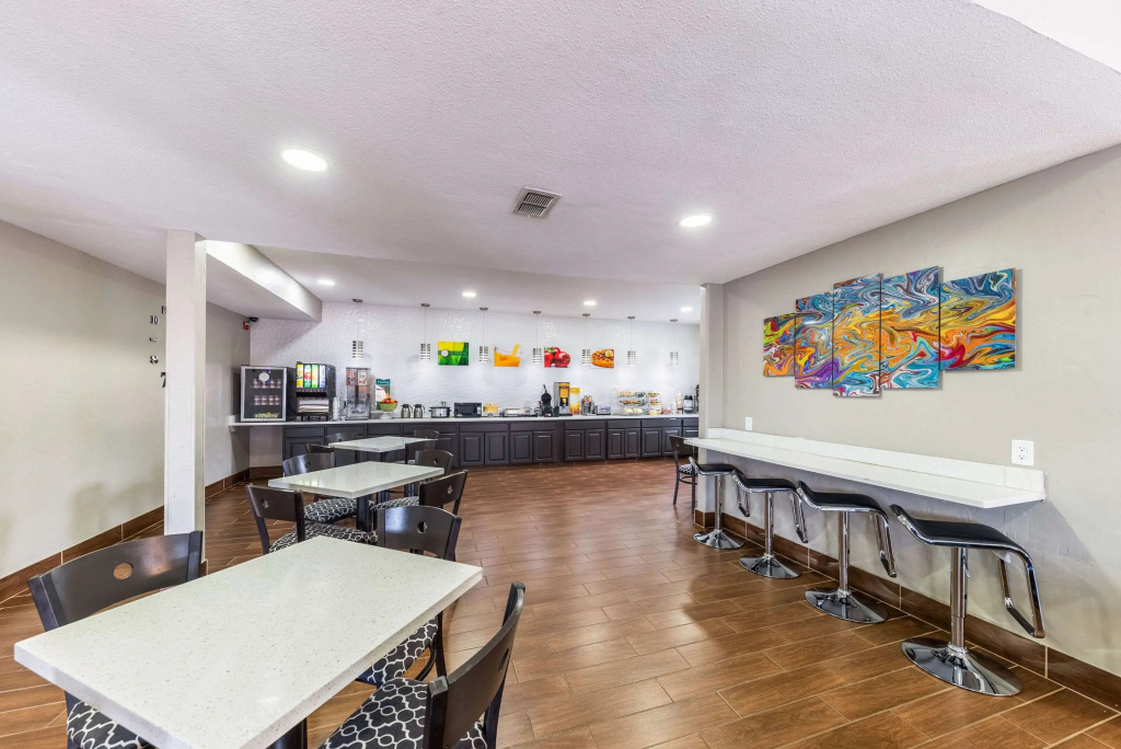 Quality Inn & Suites Canton