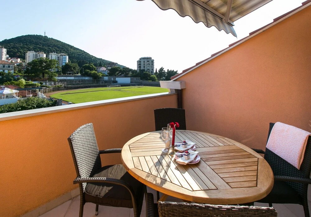 Apartments Miramare & Campara