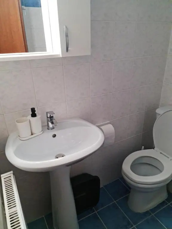 APARTMENTS 4 YOU