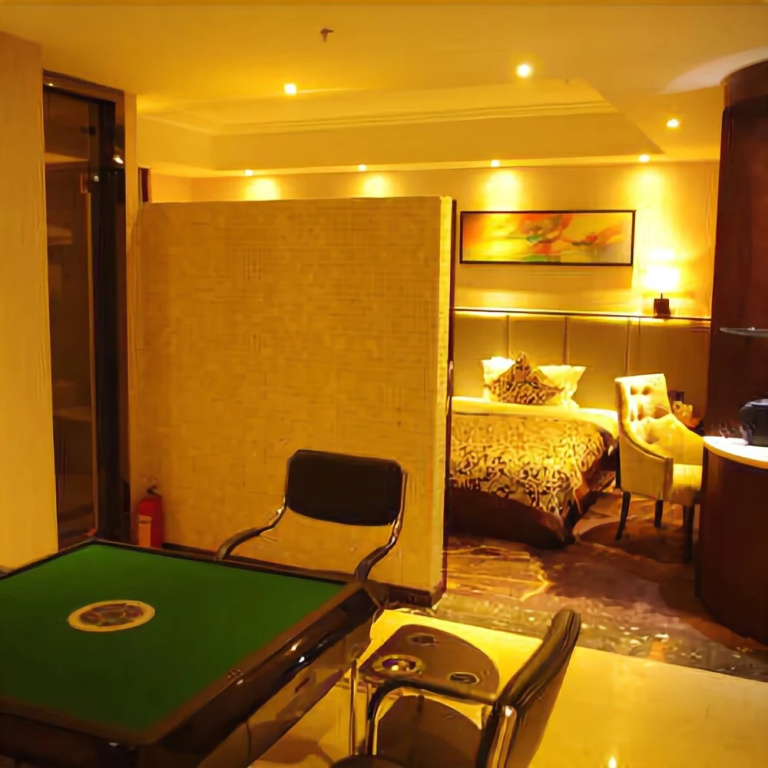 South Bay Hotel